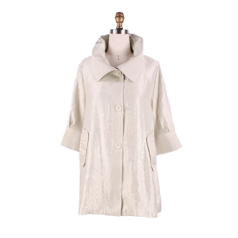 Damee NY Solid Signature Swing Jacket in Champagne ♥ 200 -CMP